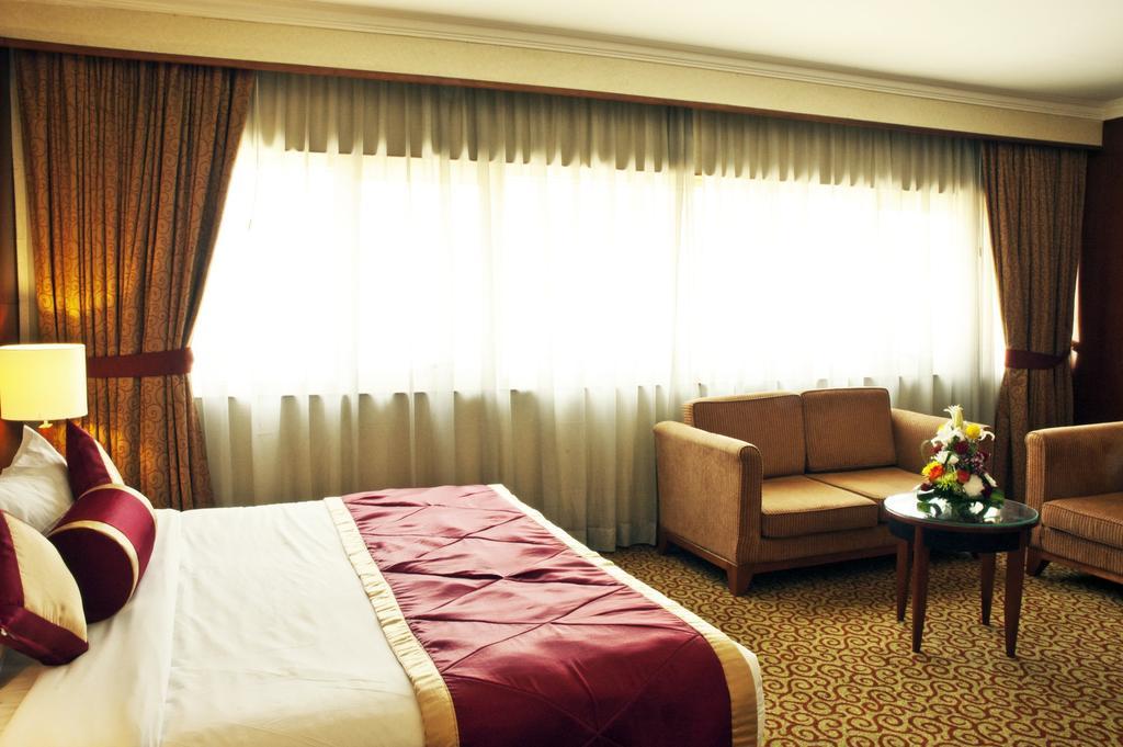 Ramee Royal Hotel Dubaj Zewnętrze zdjęcie
